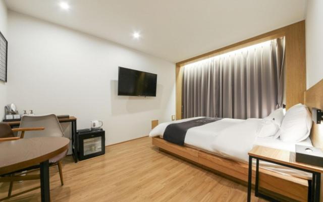 Gwangju Metropolitan City Gwangju Divine Hotel חדר תמונה