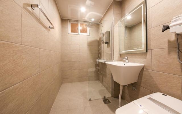 Gwangju Metropolitan City Gwangju Divine Hotel חדר תמונה