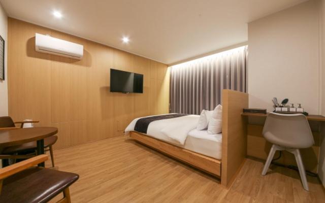 Gwangju Metropolitan City Gwangju Divine Hotel חדר תמונה
